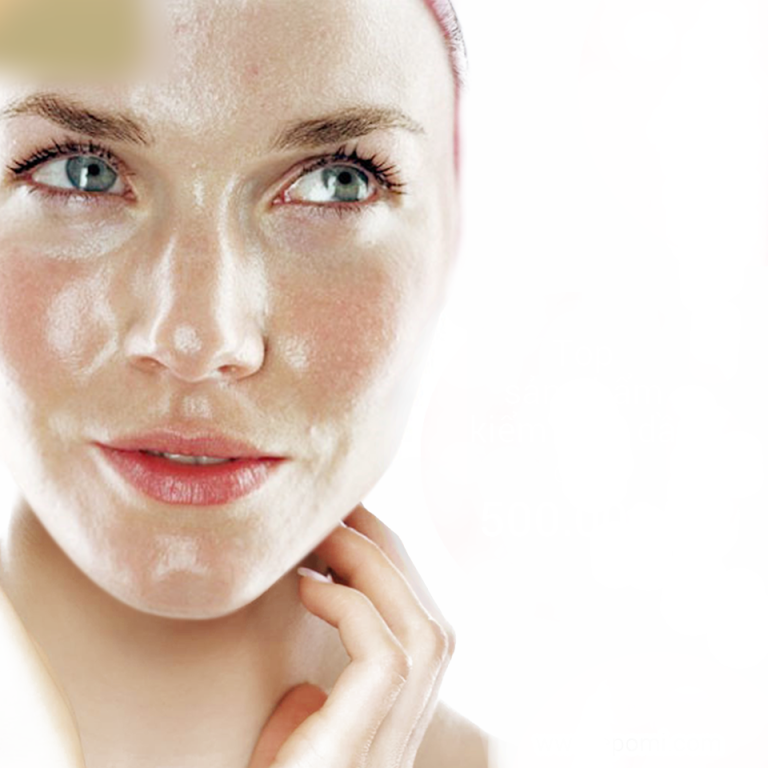 Nguyên nhân khiến da dầu luôn bóng nhờn dù đã rửa mặt kỹ